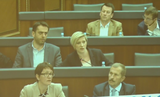 Si e “shkriu” opozita fusnotën me një deklaratë