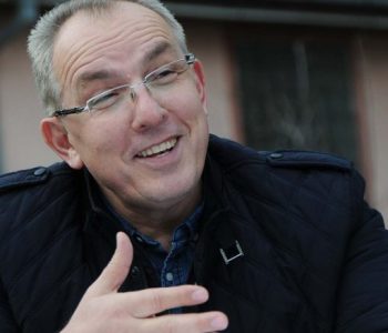 Tridhjetenjë kontrata false për një tender në Ministrinë e Arsimit