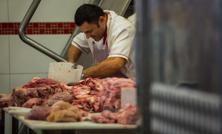 AUV: Kosova nuk ka importuar mish të kalbur nga Brazili