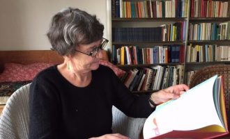 Shkrimtarja zvicerane porosit: Lexojuni fëmijëve libra shqip