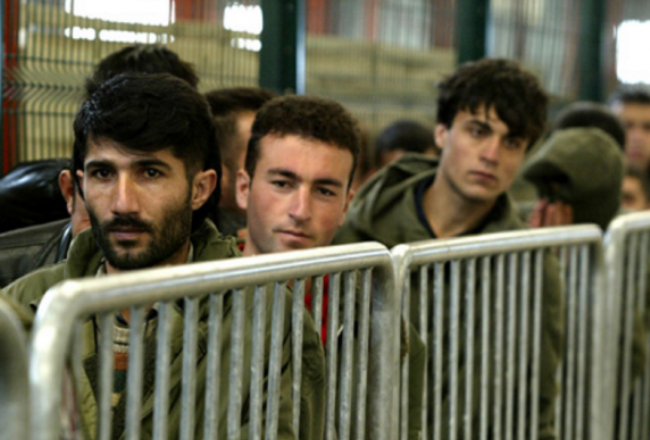 Spanja hap dyert për refugjatët