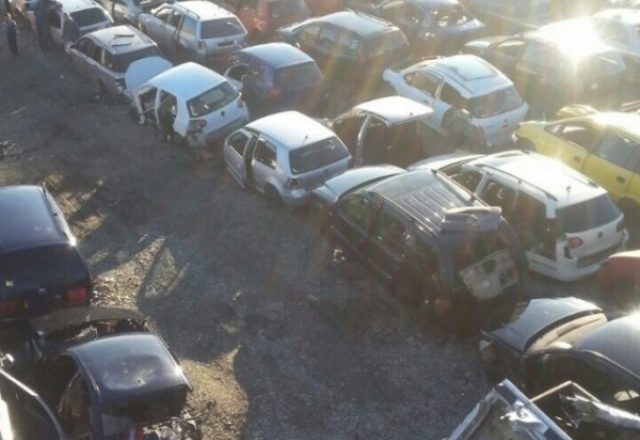 Policia gjenë 106 vetura ta pa doganuara në Mitrovicë