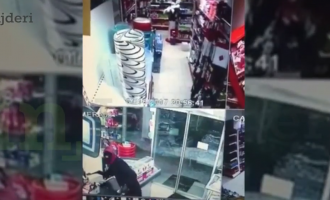 Grabitje në pikë të ditës për 130 euro