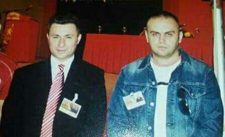 Gruevski në foto me personin që përgjaku Parlamentin