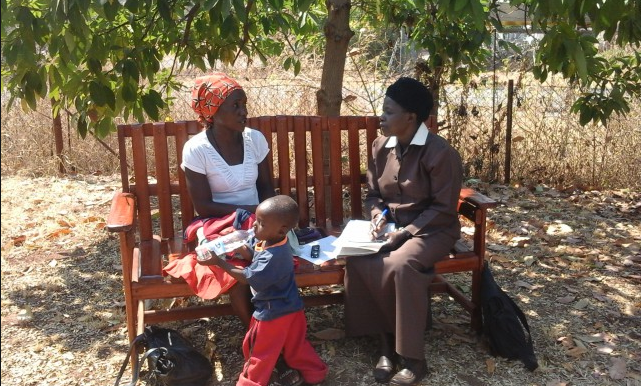 “Stolat e shoqërisë” si kujdes psikologjik për shtetin me vetëm 13 psikiatër