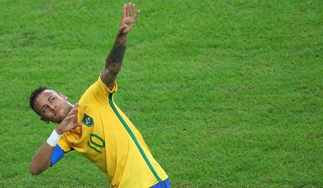 Brazili rikthehet në majën e botës pas 7 vitesh