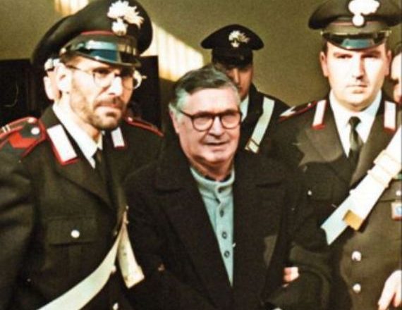Kush ishte Toto Rina, mafiozi më i egër në histori