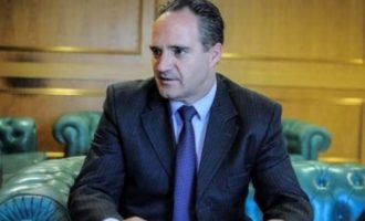 Ambasadori Hasani infektohet me Coronavirus