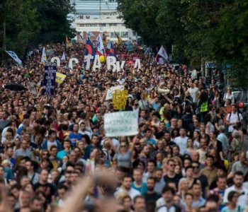Protestat në Serbi – thyerje e frikës