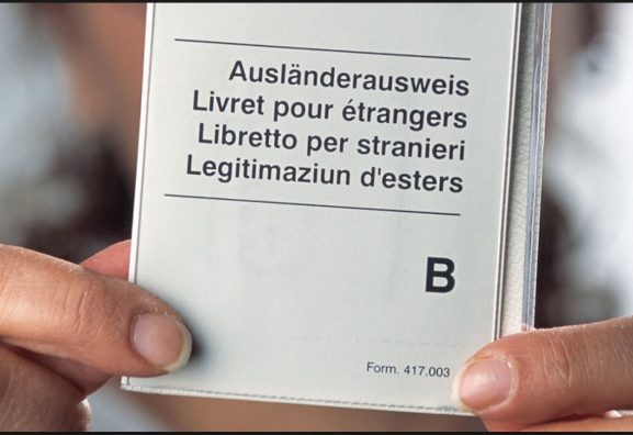 Vetëm nëse bëhesh zvicerian – kushti i ri i Zvicrës për leje qendrim