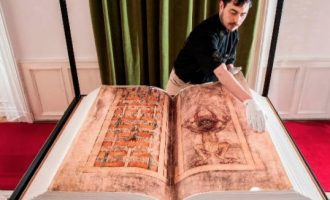 Disa detaje që nuk i keni ditur për Biblën e Djallit