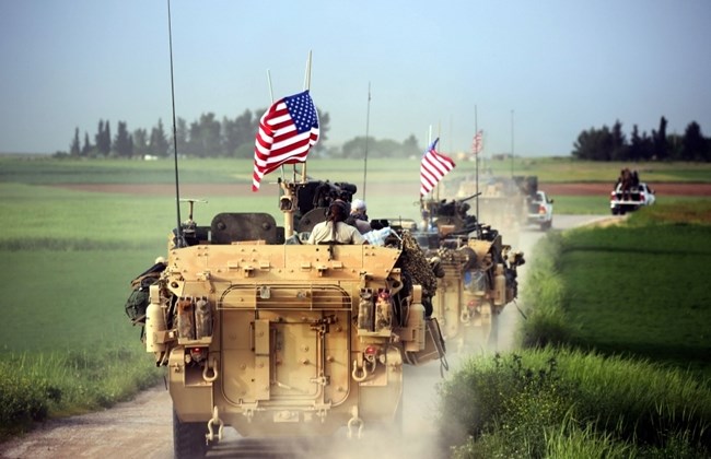 Amerika demonstron forcën në kufirin Siri-Turqi