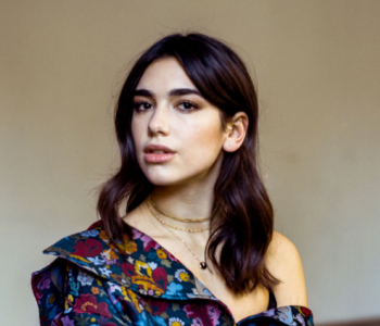 Dua Lipa do të performojë në festivalin Lollapalooza