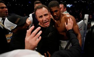 Trajneri i Joshuas: Isha i bindur se humbëm