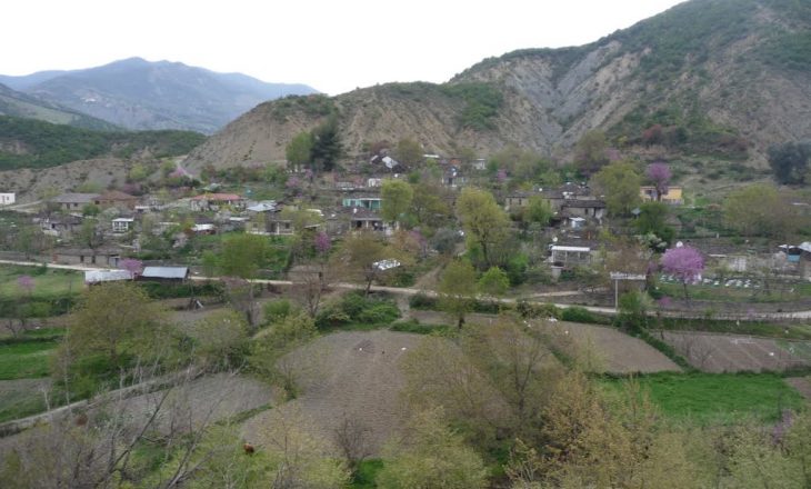 Fshati i Përmetit që rrezikoi të bëhet Lazarati i dytë me ndihmen e policisë