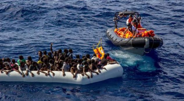 16 emigrantë vdesin pas fundosjes së anijes në ishullin grek