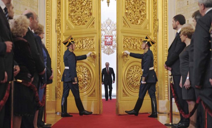 Si u bë mafia ruse “diplomacia” e Kremlinit në Evropë
