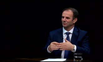 Kuçi: Faleni sabahun ka Kibla por kokën ka Brukseli