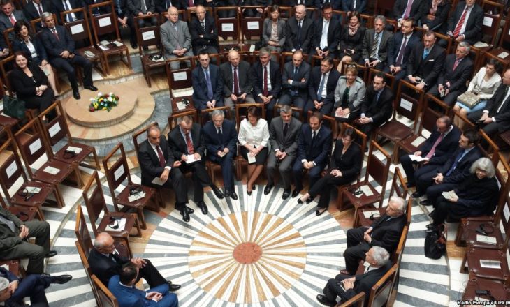 Kosova ka Kushtetutë jofunksionale, thonë ekspertët