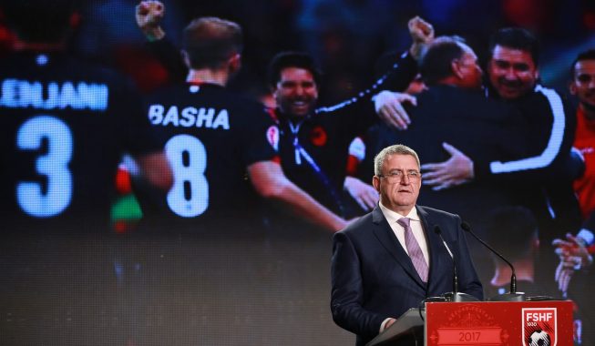 FIFA dënon Federatën e Futbollit të Shqipërisë me 100 mijë franga