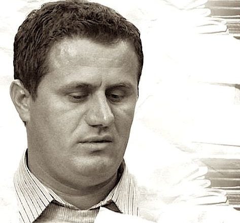 Tregimi i autorit Adil Ollurit botohet në ‘Tra la mondo’ [FOTO]