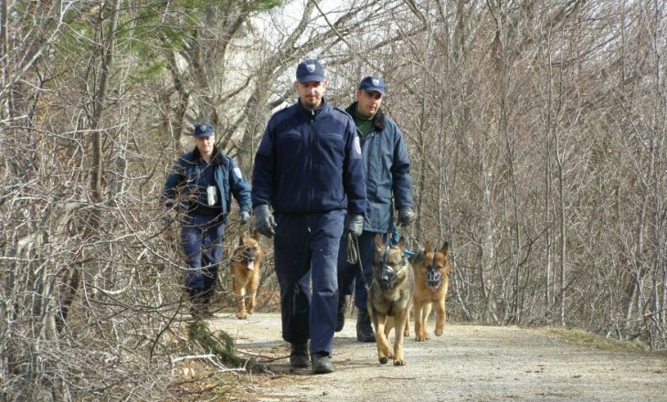 Arrestohet serbi që dyshohet se kontrabandoi 5 kosovarë në Bosnjë