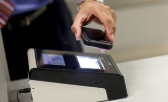 Rregulli i ri i Trumpit për emigrantët mund të përfshijë edhe fjalëkalimin e Facebook-ut