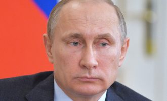 Pse Putini i urren Klintonët?