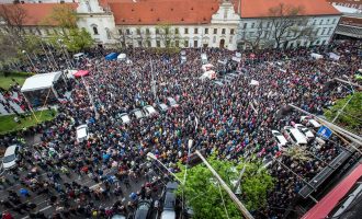 Studentët sllovak okupojnë Bratislavën – kundër korrupsionit