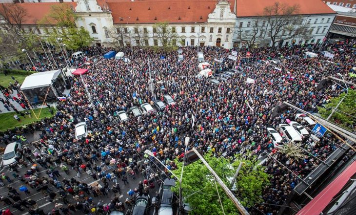 Studentët sllovak okupojnë Bratislavën – kundër korrupsionit
