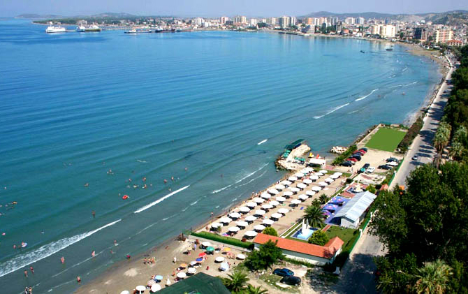 3.8 milionë turistë në Shqipëri