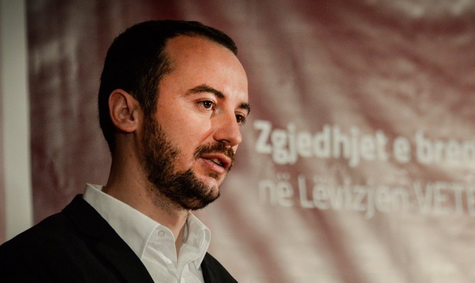 Molliqaj: Në qeverisjen e Vetëvendosjes hajnat do të shkojnë në burg