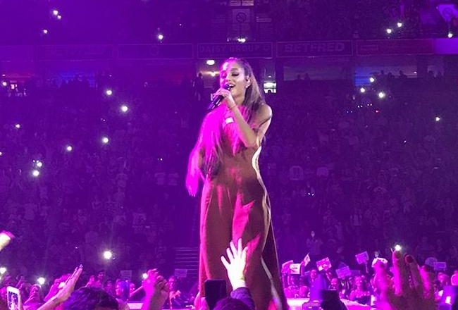 Ariana Grande: Do të kthehem në Mançester për një koncert