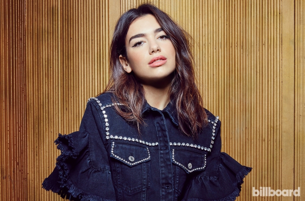 Dua Lipa shtyn publikimin e këngës së re pas sulmit në Manchester