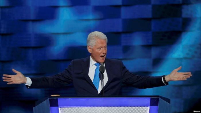 Bill Clinton do të sjellë novelën e parë