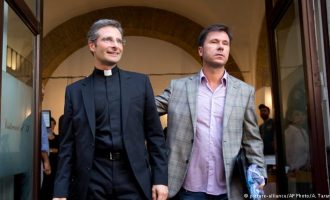 Rrëfimet e një prifti homoseksual