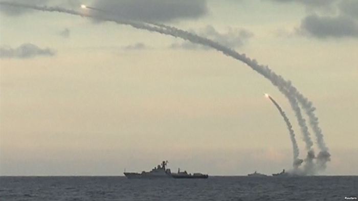 Rusia hedh raketa nga Mesdheu në Siri