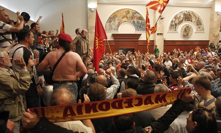 Maqedoni, neglizhuan dhunën, konfirmohet pezullimi i 15 policëve