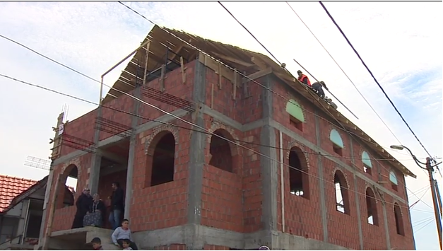 Banorët nuk lejuan rrënimin e Xhamisë në Beograd