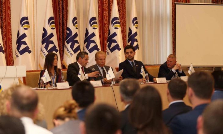 AKR në bisedime intensive me VV-në dhe LDK-në