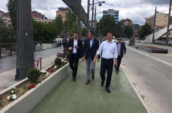 Dy kandidatë të LDK-së shkelin në këmbë veriun e Mitrovicës