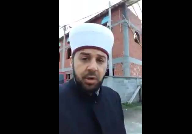 Hoxha nga Beogradi: Do ta mbrojmë me jetë xhaminë nga rrënimi