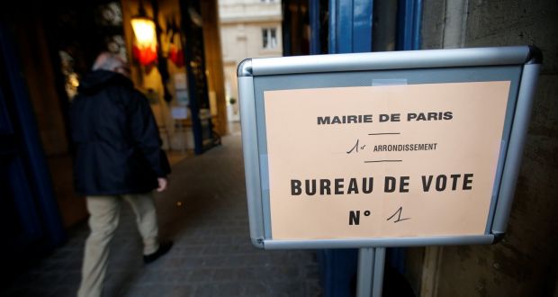 Një person vdes në qendrën e votimit në Francë