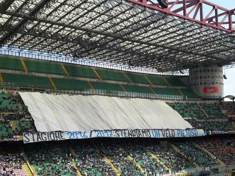 Tifozët e Interit largohen nga stadiumi me një porosi të veçantë