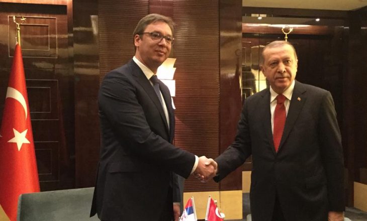 Erdogan takohet me Vuçiq: Serbët i konsiderojmë si fqinjë