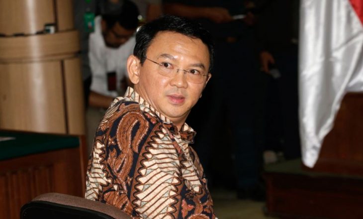 Guvernatori i krishterë i Xhakartës dënohet për fyerje të islamit