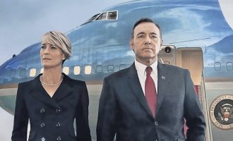 Rikthimi i “House of Cards” e bënë Donald Trump-in të zverdhet
