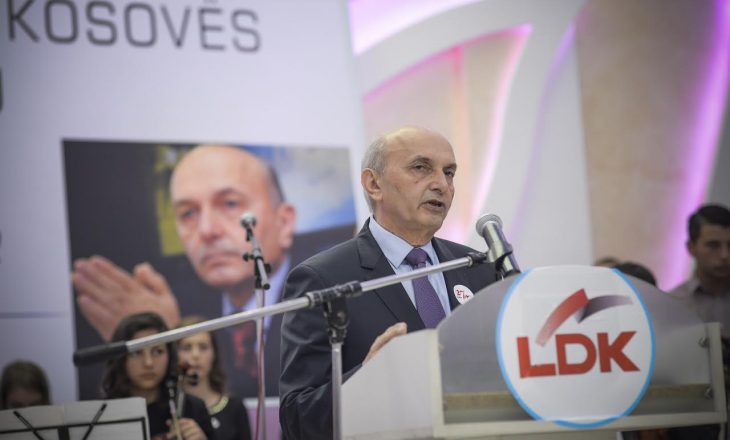 Opozita ia përgatit rrëzimin, Mustafa jep premtime për përmirësimin e jetesës