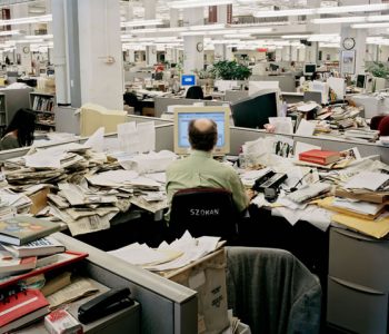 Të jetosh në redaksi