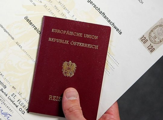 Kosovarët, të tretët për natyralizim në Austri